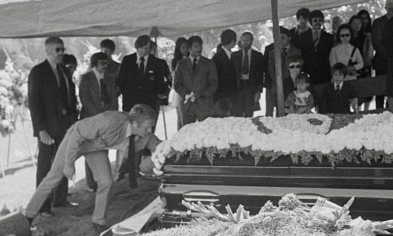 funeral Bruce Lee